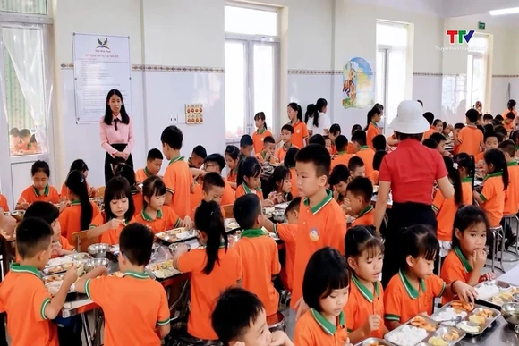 Năm học 2025 - 2026, các trường Tiểu học trên địa bàn phường Nam Sầm Sơn tổ chức ăn bán trú
