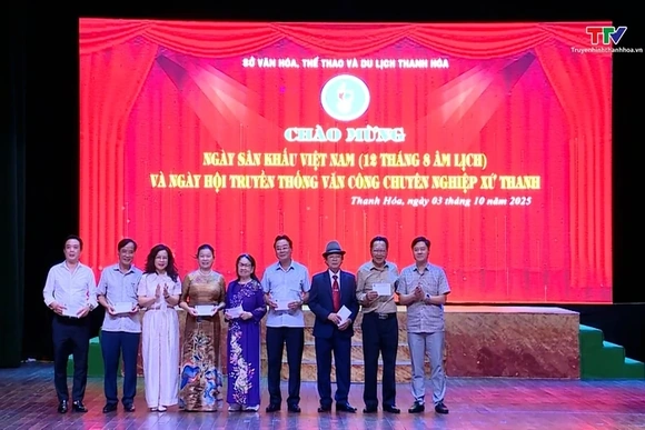 Ngày hội truyền thống Văn công chuyên nghiệp xứ Thanh 2025 Tôn vinh nghệ thuật, tri ân Tổ nghiệp sân