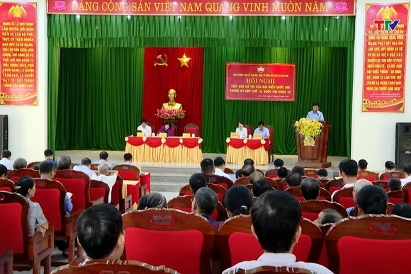 Đoàn đại biểu Quốc hội tỉnh Thanh Hoá tiếp xúc cử tri xã Lam Sơn và Luận Thành