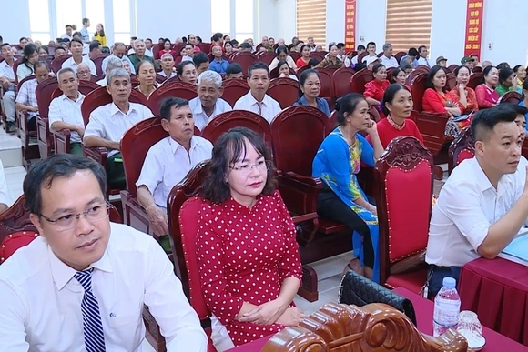 Ra mắt và tập huấn điểm mô hình 