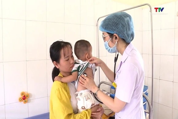 Cẩn trọng với biến chứng do nhiễm virus hợp bào hô hấp RSV ở trẻ