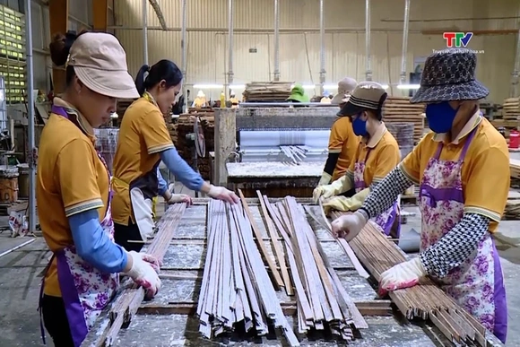 Ngành sản xuất Việt Nam khởi đầu quý IV ấn tượng