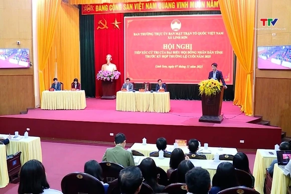 Đại biểu Hội đồng nhân dân tỉnh tiếp xúc cử tri các xã thuộc khu vực huyện Lang Chánh cũ