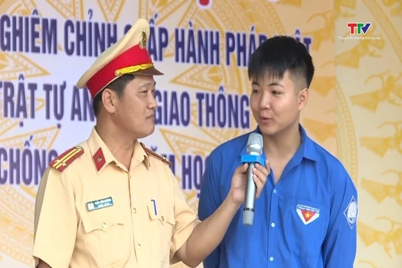 Đẩy mạnh tuyên truyền pháp luật, trật tự an toàn giao thông trong trường học