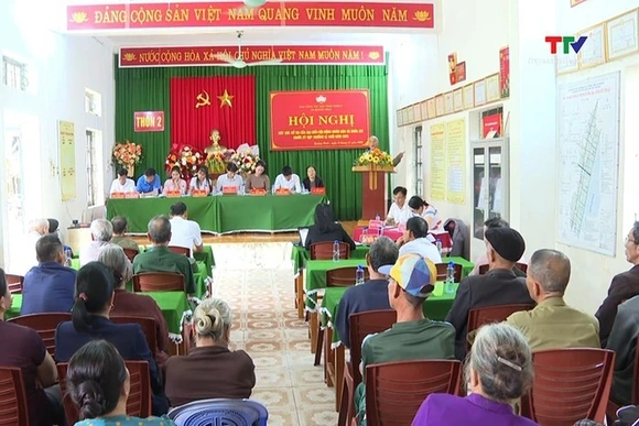 Hội đồng nhân dân xã Quảng Bình tiếp xúc cử tri trước kỳ họp cuối năm 2025