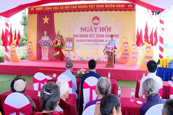 Phó Bí thư Thường trực Tỉnh uỷ dự Ngày hội Đại đoàn kết toàn dân tộc tại thôn Xuân Cường