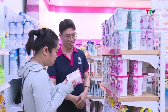 Hoạt động bán lẻ hàng hóa tăng trưởng ổn định