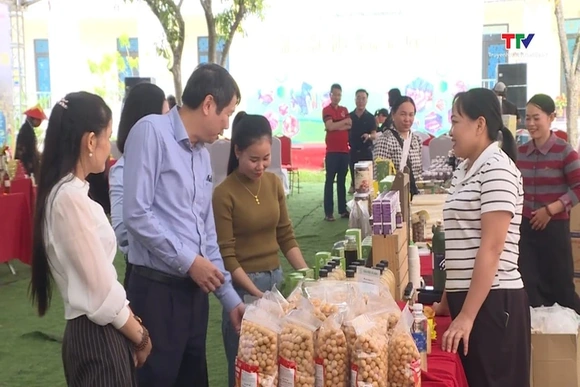 Khai mạc Phiên chợ thực phẩm an toàn tỉnh Thanh Hóa năm 2025