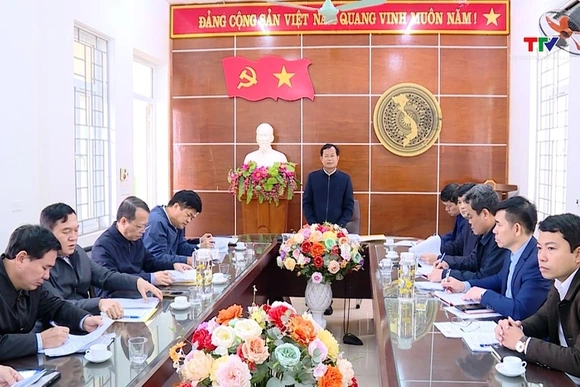 Thường trực Hội đồng nhân dân tỉnh giám sát tại phường Nghi Sơn
