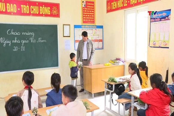 20/11 ở những ngôi trường biên giới