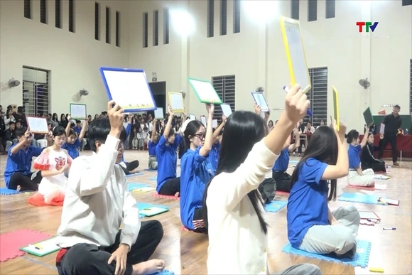 Chung kết Rung chuông vàng tại trường THPT Mường Lát
