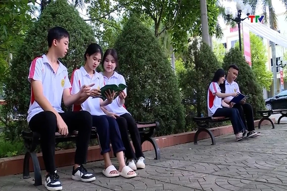 Cuộc thi trực tuyến 