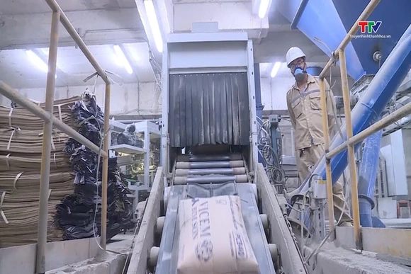 Nhiều thương hiệu xi măng đồng loạt tăng giá bán