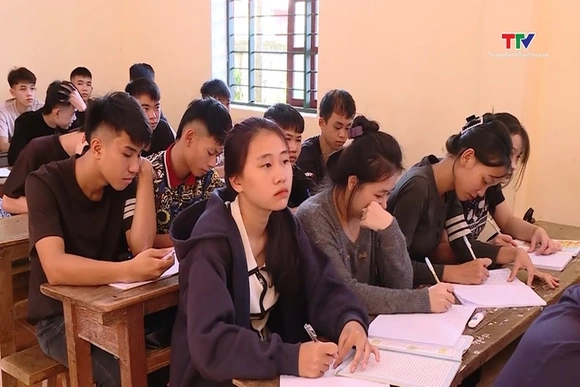 Số lượng học sinh tại các Trung tâm GDNN – GDTX miền núi Thanh Hóa tăng đột biến