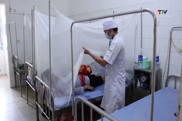 Sốt xuất huyết tăng mạnh
