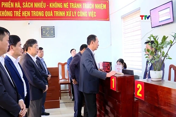 Phó Bí thư Tỉnh uỷ Trịnh Tuấn Sinh làm việc tại các xã Kim Tân, Ngọc Trạo, Vân Du