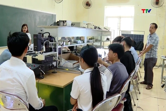 Thanh Hóa bổ sung hơn 23 tỉ đồng hỗ trợ miễn, giảm học phí