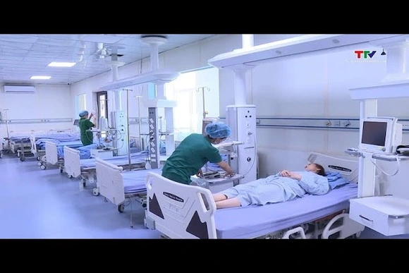Phát triển y tế tư nhân, giảm tải y tế công