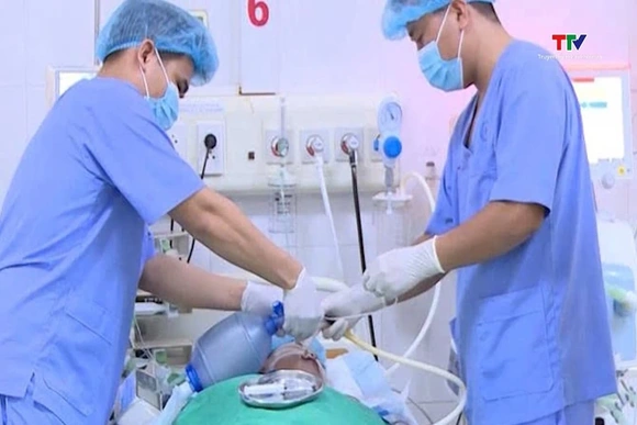 Cứu sống bệnh nhi mắc bệnh Whitmore nguy kịch