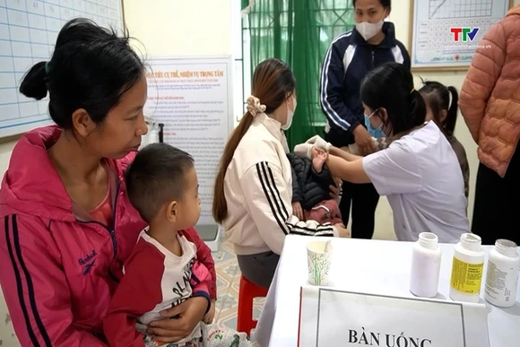 Triển khai Chiến dịch bổ sung Vitamin A và tẩy giun cho trẻ đợt 2 năm 2025