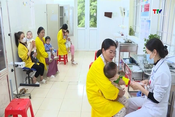 Tăng cường phòng chống các bệnh truyền nhiễm do vi rút gây ra