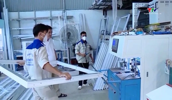 Nâng ngưỡng doanh thu tính thuế của hộ kinh doanh lên 500 triệu đồng/năm