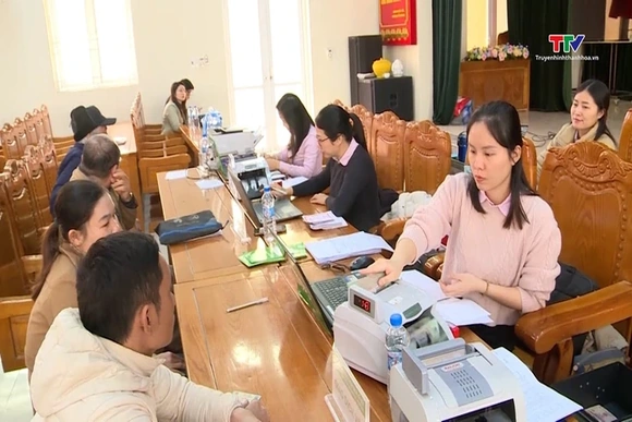 Giảm lãi vay cho người dân bị ảnh hưởng bão số 12