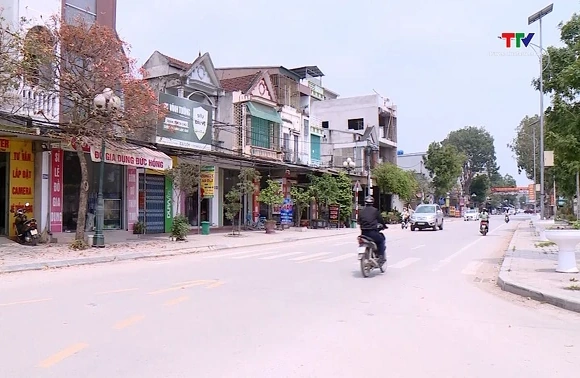 Từ 2026, xây nhà dưới 7 tầng không cần xin phép, đất vườn sang đất ở chỉ nộp 30%