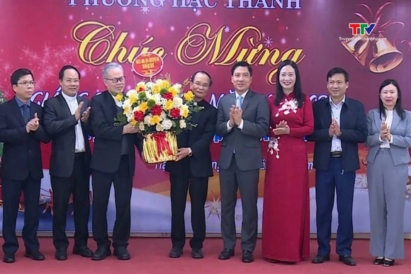 Phường Hạc Thành gặp mặt các chức sắc công giáo nhân dịp Giáng sinh năm 2025