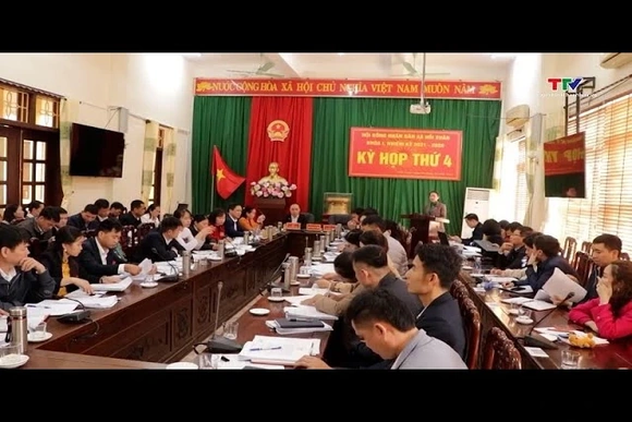 Kỳ họp thứ 4 HĐND xã Hồi Xuân quyết nghị nhiều nội dung quan trọng