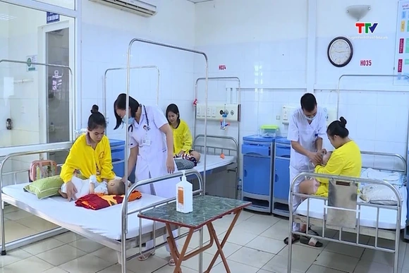 Phòng tránh viêm phế quản ở trẻ em mùa đông