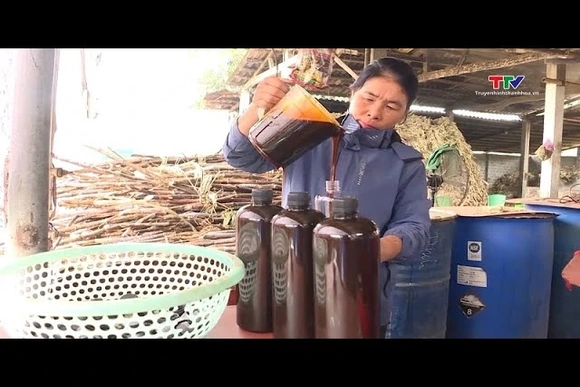 Nghề làm mật mía truyền thống xã Thạch Bình vào vụ Tết