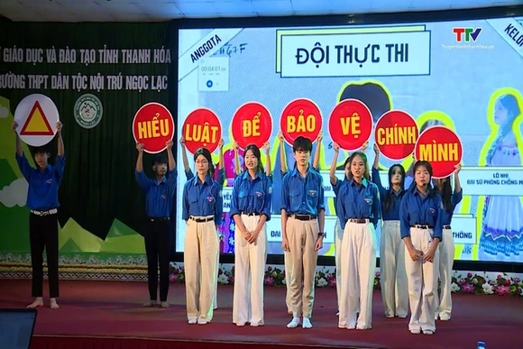 Hội thi tìm hiểu pháp luật trong học sinh vùng đồng bào dân tộc thiểu số và miền núi