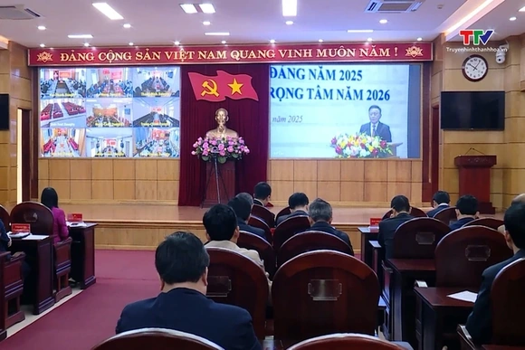 Xây dựng hệ sinh thái số, lấy tổ chức Đảng và đảng viên làm trung tâm