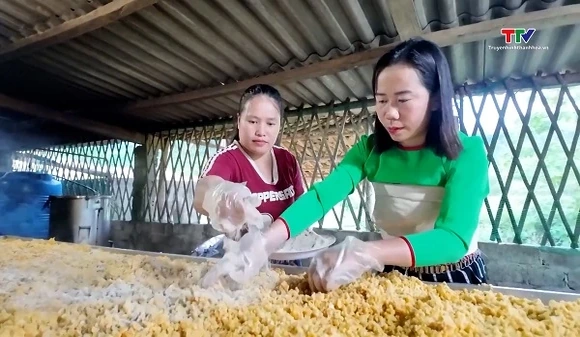 Hoa núi Mường Đeng