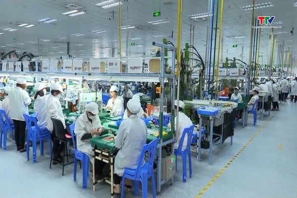 Ngành sản xuất Việt Nam tiếp tục tăng trưởng