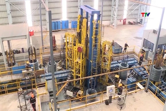 Thu ngân sách Nhà nước năm 2025 lập kỷ lục 2,65 triệu tỷ đồng