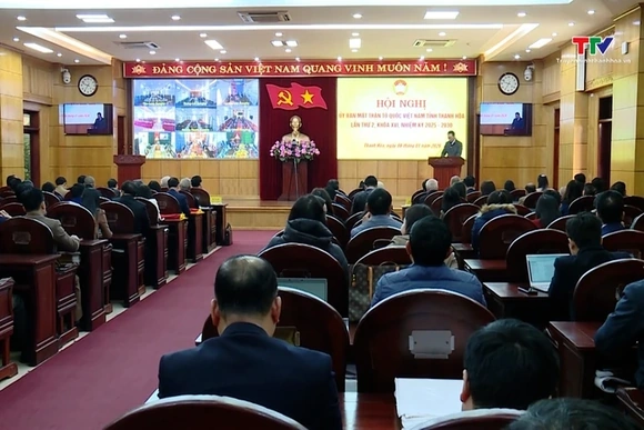 Tiếp tục đổi mới nội dung, phương thức hoạt động 
của Mặt trận Tổ quốc hướng về cơ sở