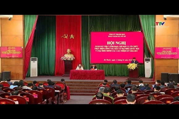 Phó Chủ tịch Thường trực Ủy ban MTTQ tỉnh, Phó trưởng Đoàn ĐBQH tỉnh Mai Văn Hải giám sát công tác b