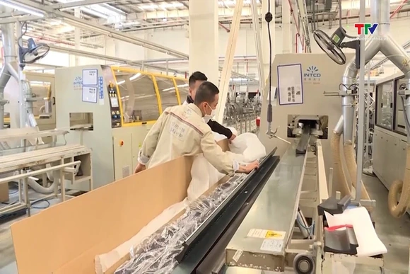 Nâng dự báo tăng trưởng kinh tế của Việt Nam năm 2026