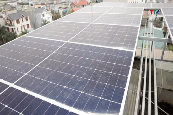 Đề xuất nâng mức bán điện mặt trời dư lên lưới tối đa 50%