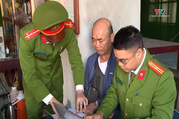 Bắt tạm giam Lê Minh Vũ về tội lợi dụng các quyền tự do dân chủ