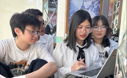 Lê Thị Mai Trang - Cô gái xứ Thanh trúng tuyển đào tạo thạc sĩ tại Đại học Thanh Hoa
