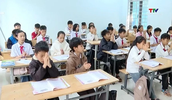 Trao quyền tuyển dụng giáo viên công lập cho Giám đốc Sở Giáo dục và Đào tạo
