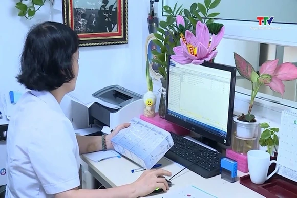 Rà soát việc cấp thuốc ngoại trú đảm bảo quyền lợi cho người tham gia bảo hiểm y tế
