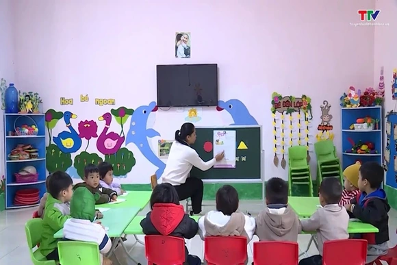 Cần sớm có phương án giải quyết tình trạng thừa thiếu giáo viên cục bộ