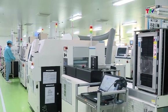 Việt Nam giữ nền tảng tăng trưởng tích cực