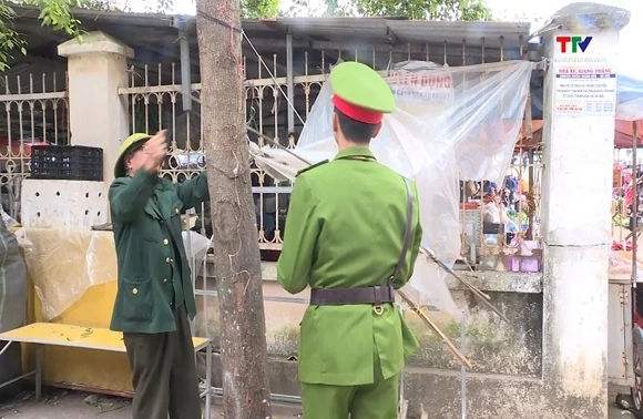 Giải toả hành lang giao thông trên tuyến tỉnh lộ 517