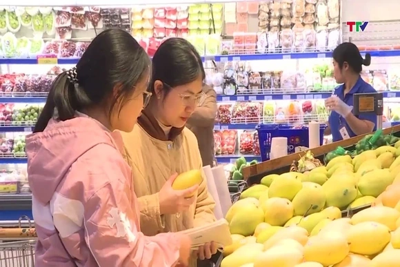 Tăng cường quản lý, bình ổn thị trường hàng hóa Tết