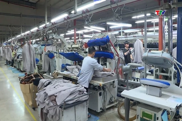 Xuất khẩu Dệt may tập trung đơn hàng giá trị cao